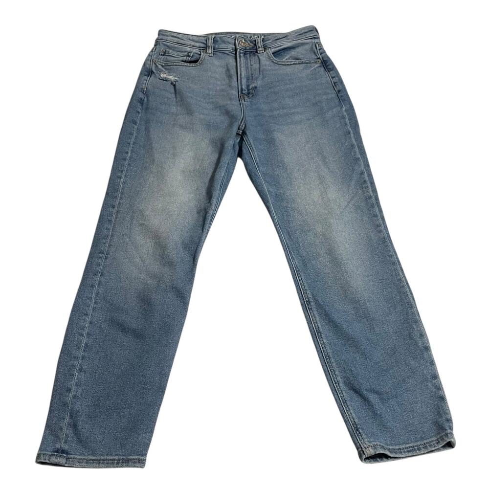 American Eagle AE Womens Size 4 Short Mom Jean Light Wash High Rise Blue Denim
